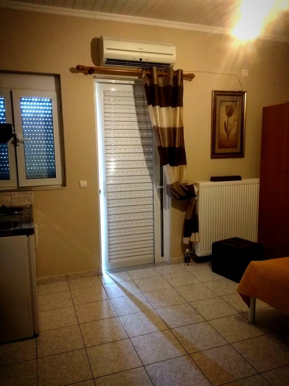 Tommy"S Rooms Лефкада Екстериор снимка